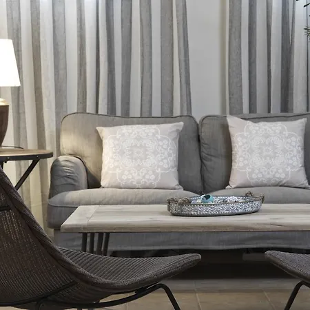 Plagia Villas *